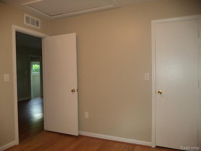 18883 Inkster Road Livonia, MI 48152 - Photo 15 of 35 inkster (7).jpg