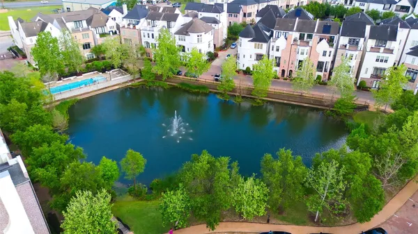 $475,000 | 2029 Fannin Station North, Houston, TX 77045