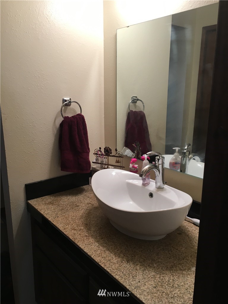 7573 Old Redmond Road, Unit 3 Redmond, WA 98052 - Photo 11 of 15 Gallery Image 11