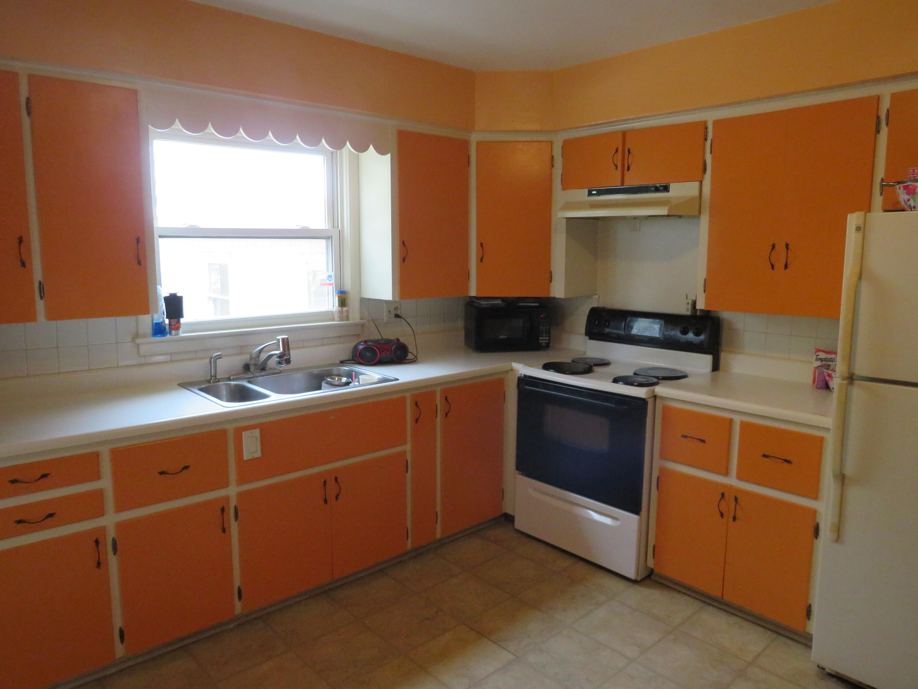 8111 Anderson Road Litchfield, MI 49252 - Photo 6 of 20 IMG_0107