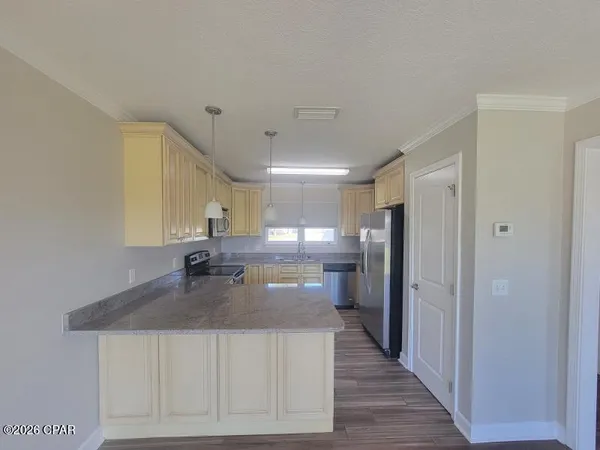 $2,400 | 3403 Pretty Bayou Court, Panama City, FL 32405