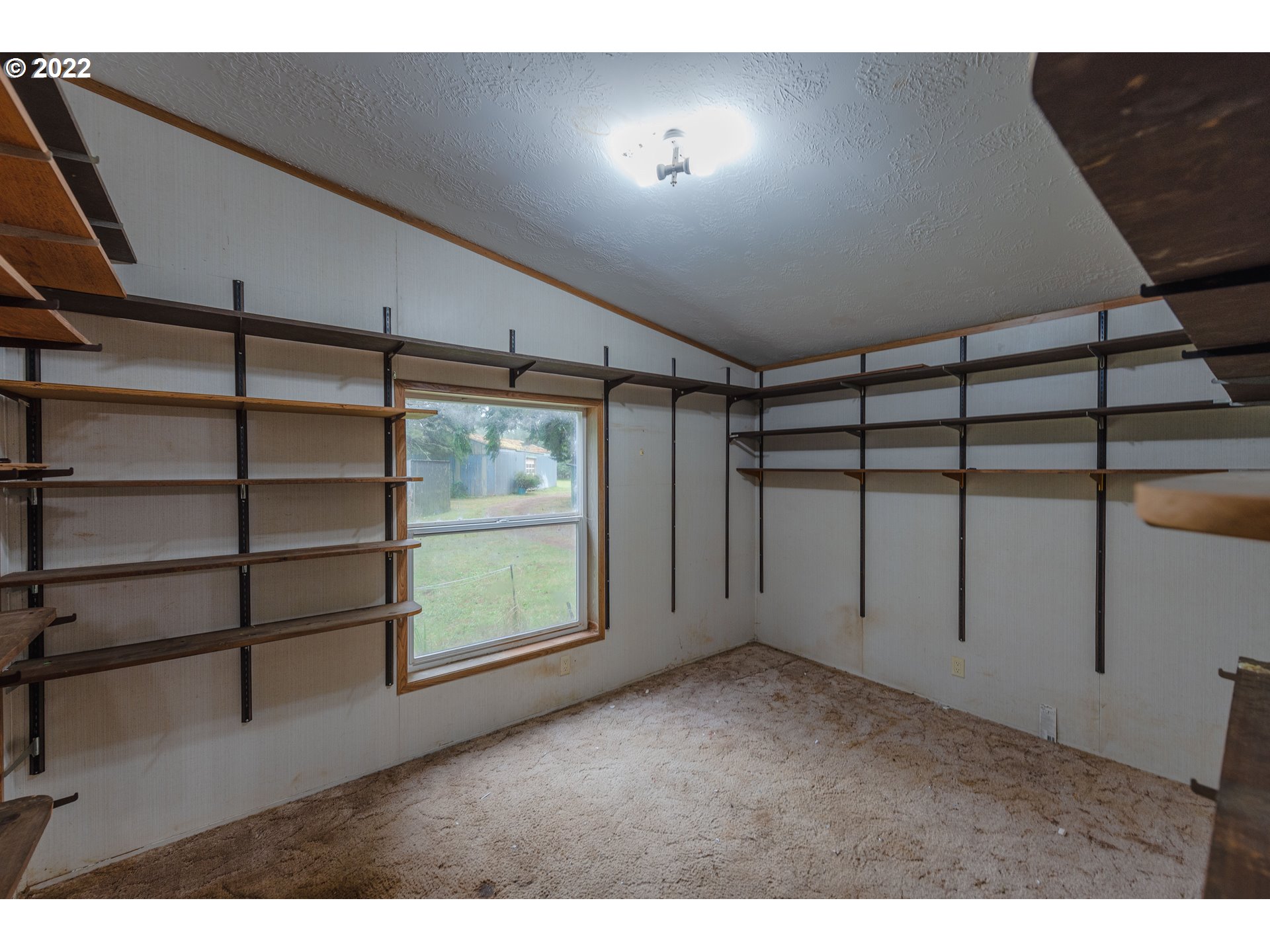64855 East Bay Road North Bend, OR 97459 - Photo 6 of 30 Gallery Image 6