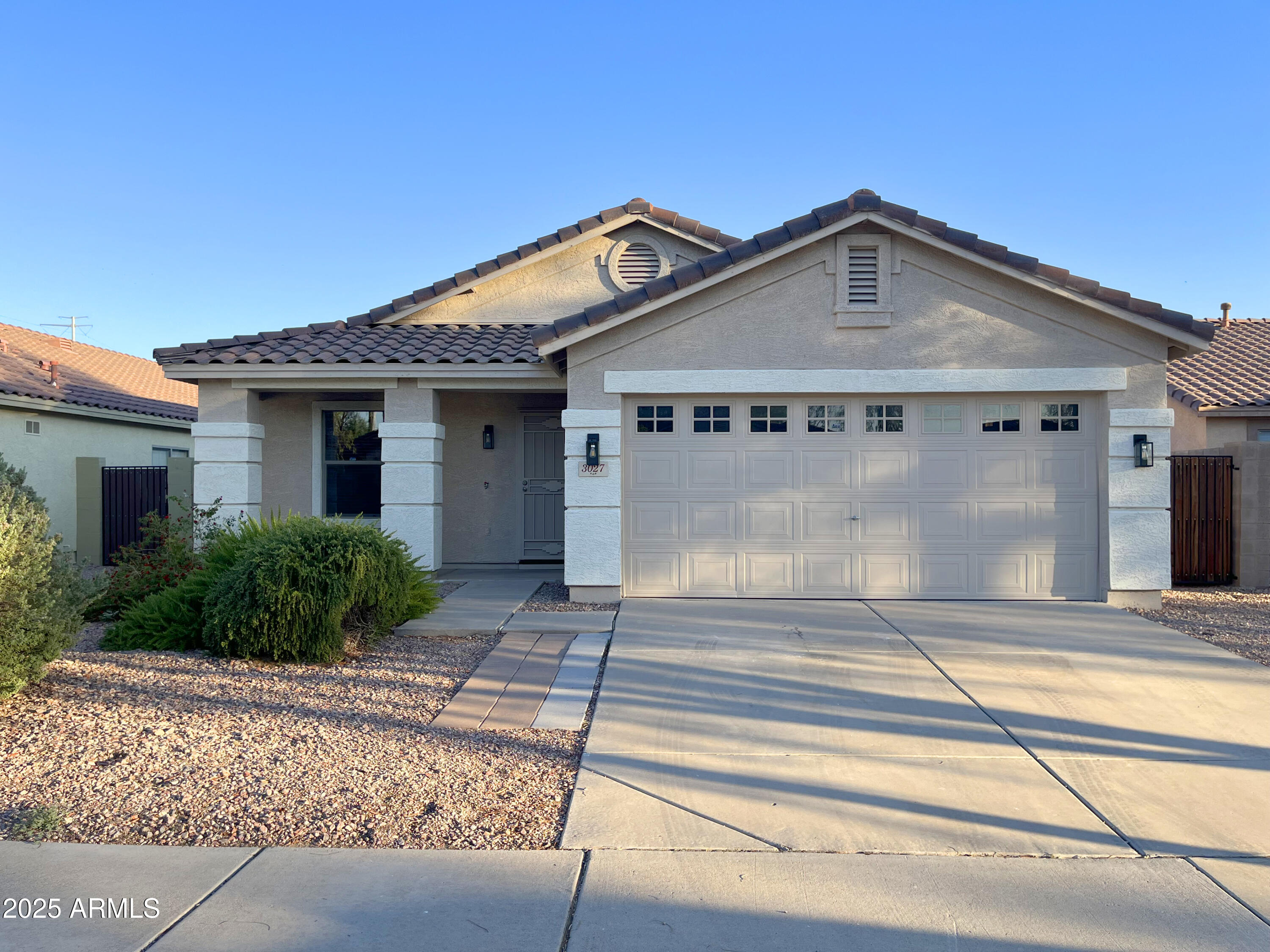 3027 West Red Fox Road Phoenix, AZ 85083 - Photo 1 of 27 v