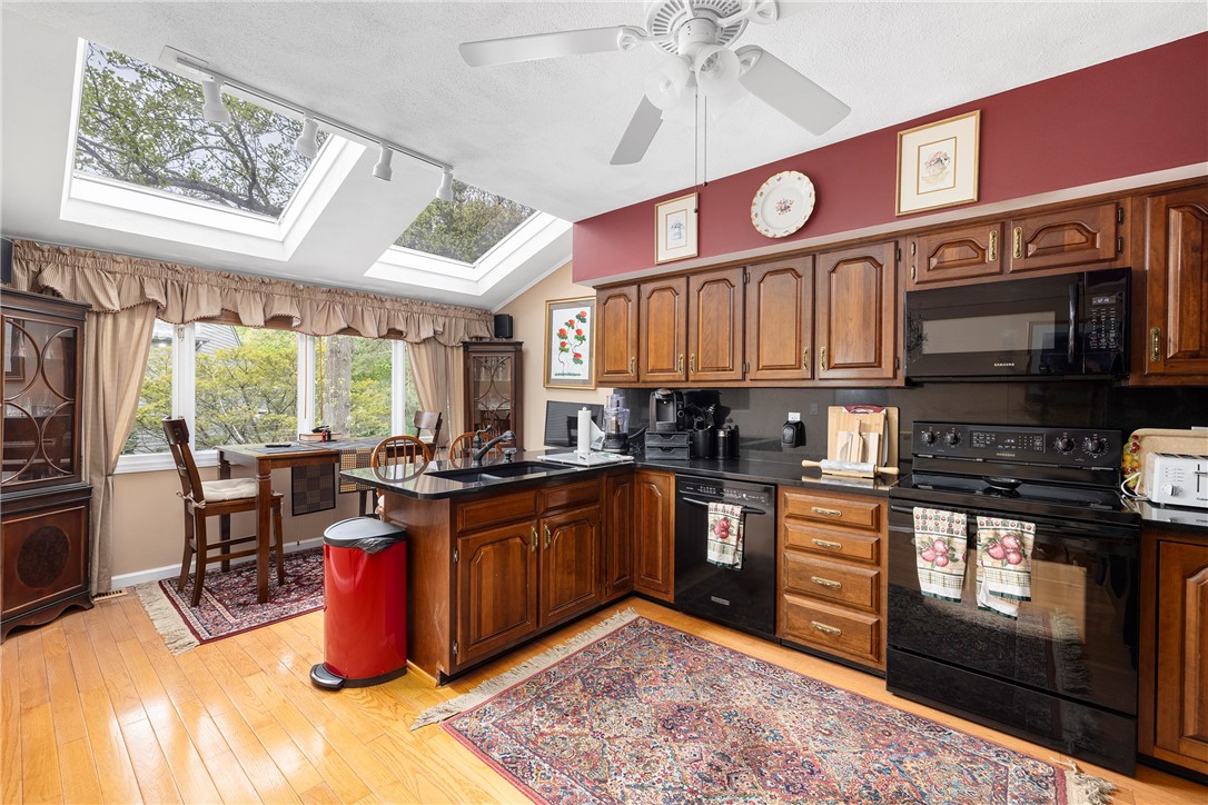 4480 Post Road, Unit 7 Warwick, RI 02818 - Photo 6 of 41