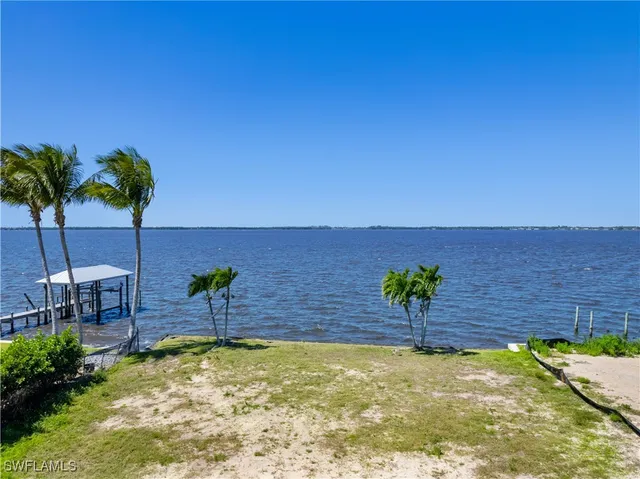 a vase of flowers sitting on a table
