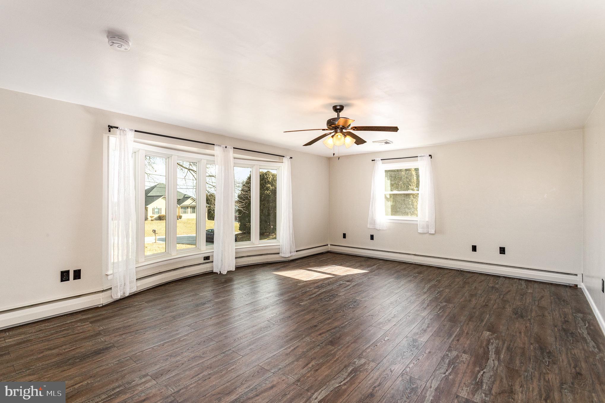 196 Blue Stone Road York, PA 17406 - Photo 8 of 31 Gallery Image 8
