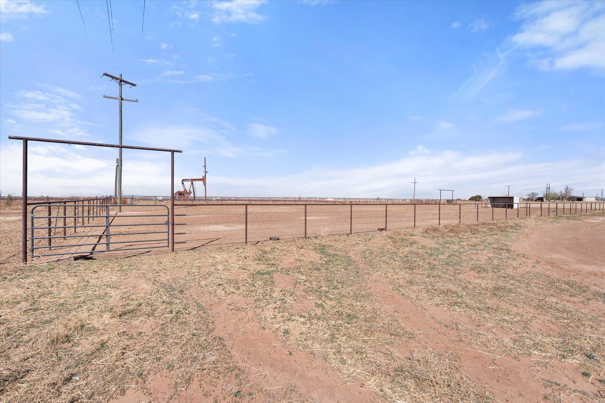 3263 Quail Road Lubbock, TX 79407 - Photo 42 of 46 a view of a outdoor space