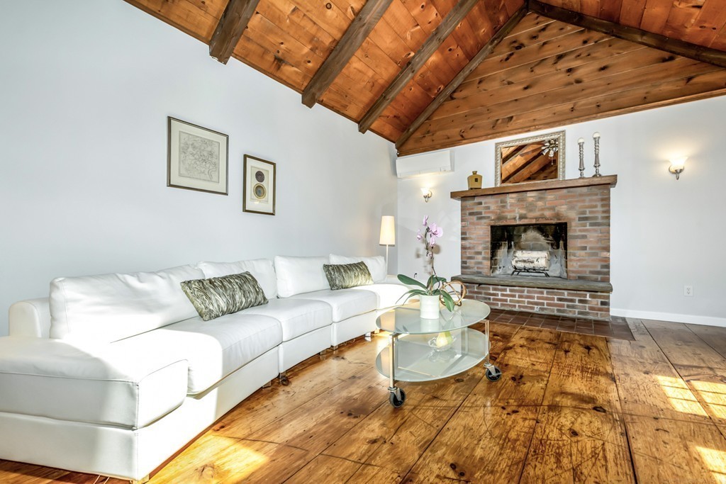 116 Vega Road Marlborough, MA 01752 - Photo 4 of 18 Gallery Image 4
