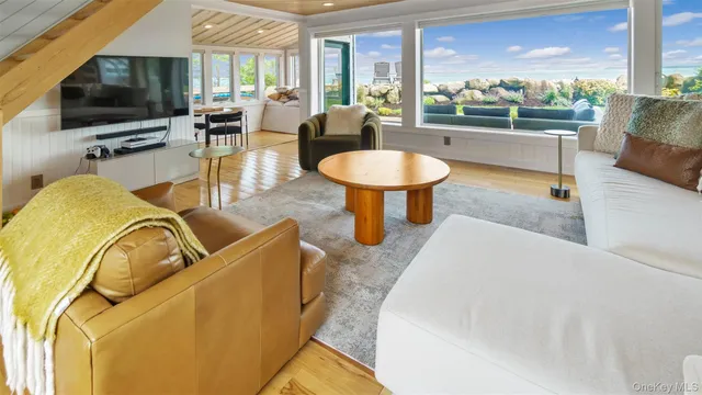 $2,049,000 | 12910 Main Road, East Marion, NY 11939