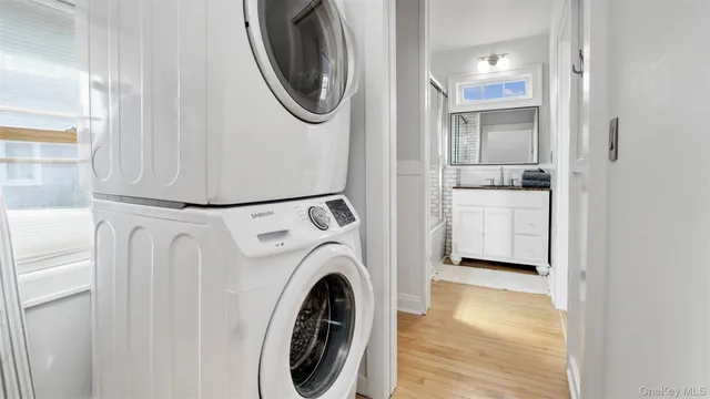 $2,049,000 | 12910 Main Road, East Marion, NY 11939