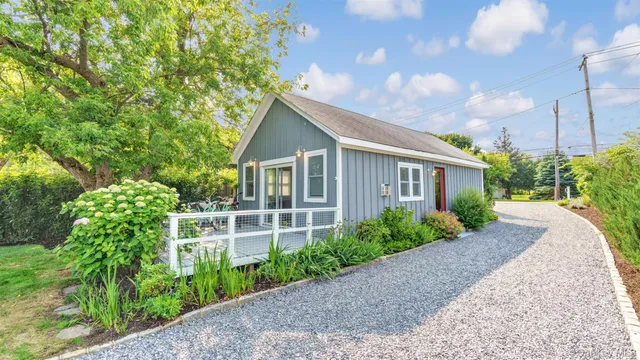 $2,049,000 | 12910 Main Road, East Marion, NY 11939