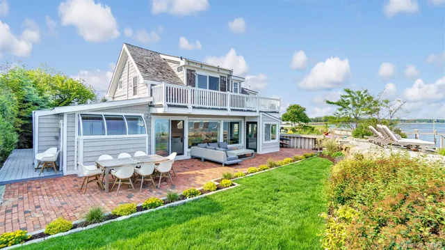 $2,049,000 | 12910 Main Road, East Marion, NY 11939