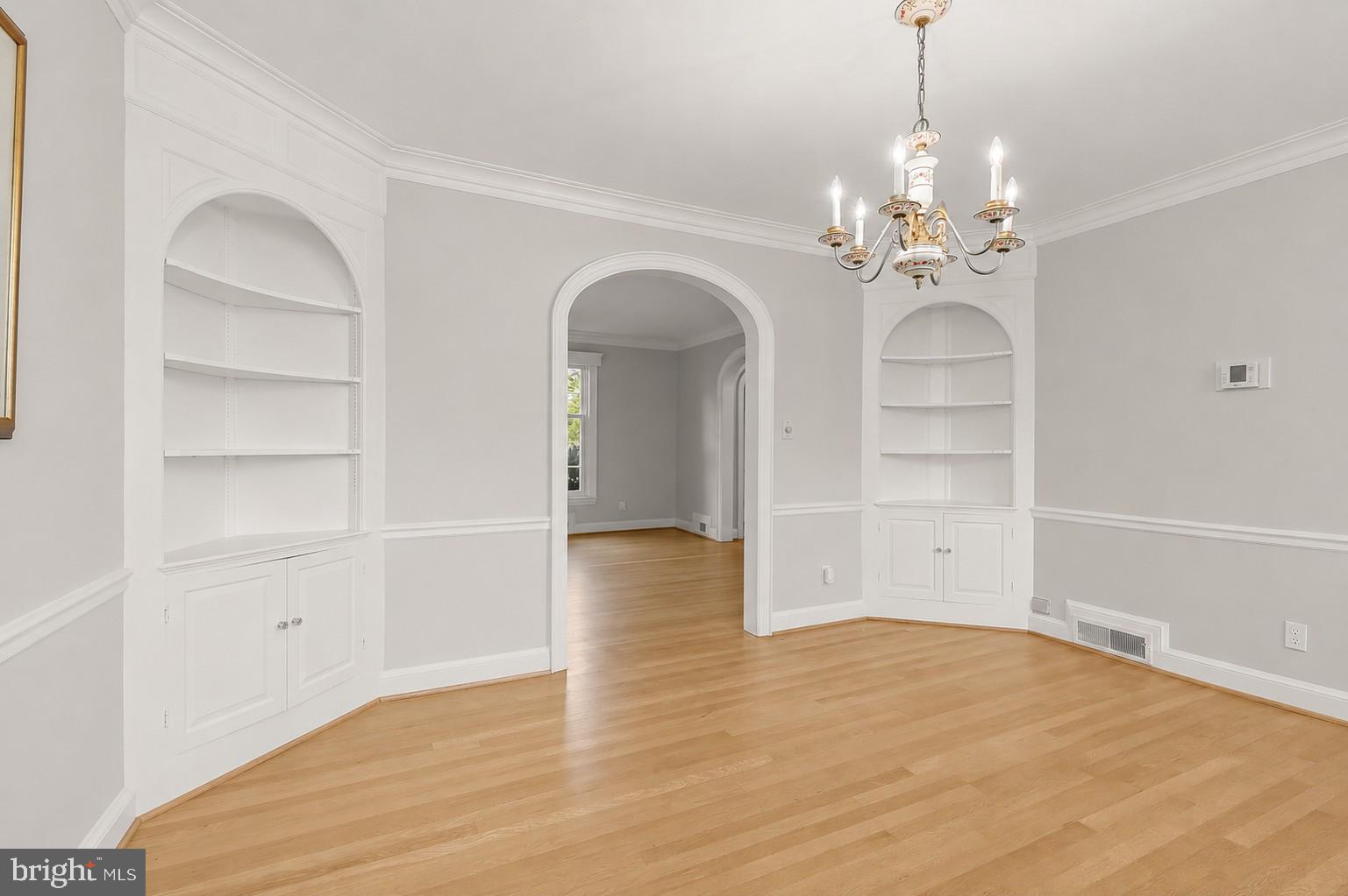 16510 Batchellors Forest Road Olney, MD 20832 - Photo 18 of 107 Dining Room