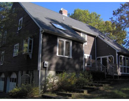 25 Phyllis Road Foxboro, MA 02035 - Photo 2 of 3