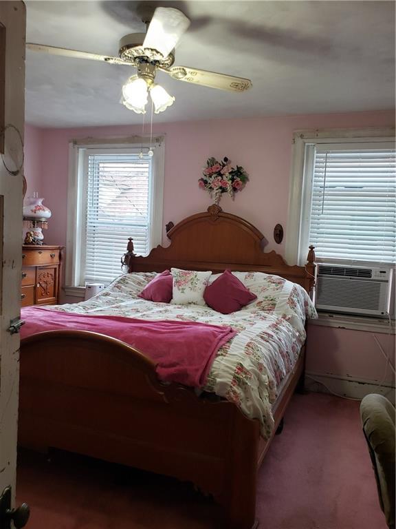4218 Calvin Street Pittsburgh, PA 15201 - Photo 9 of 25 Master Bedroom a whopping 15'x13'!