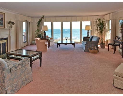 276 Ocean Road Narragansett, RI 02882 - Photo 11 of 19 Living Room.