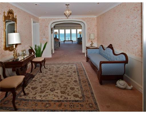 276 Ocean Road Narragansett, RI 02882 - Photo 14 of 19 Entry.