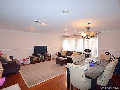 100 Cutter Mill Road, Unit 4V Great Neck, NY 11021 - Photo 5 of 14
