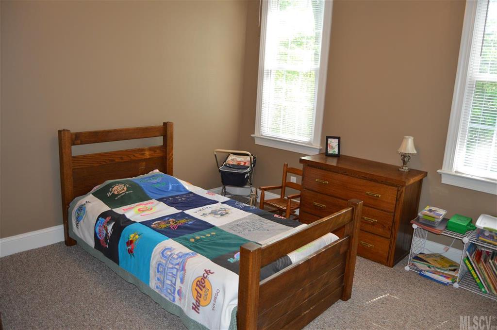 427 Players Ridge Road Hickory, NC 28601 - Photo 6 of 25 Gallery Image 6