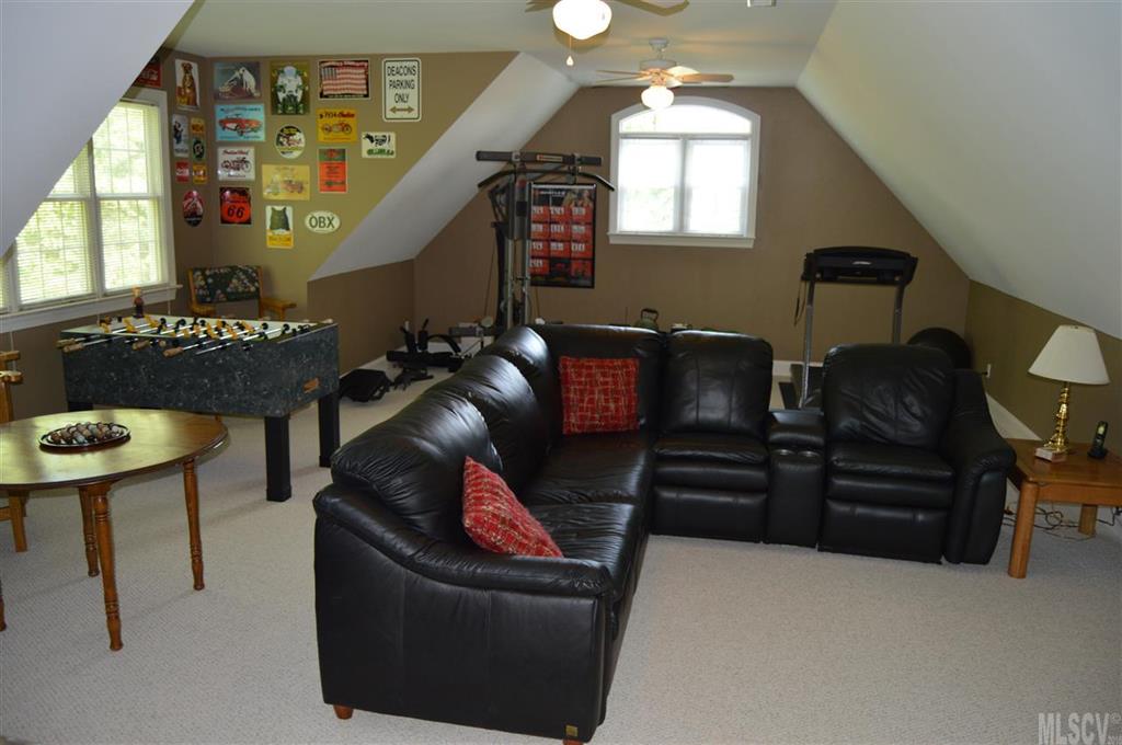 427 Players Ridge Road Hickory, NC 28601 - Photo 9 of 25 Gallery Image 9
