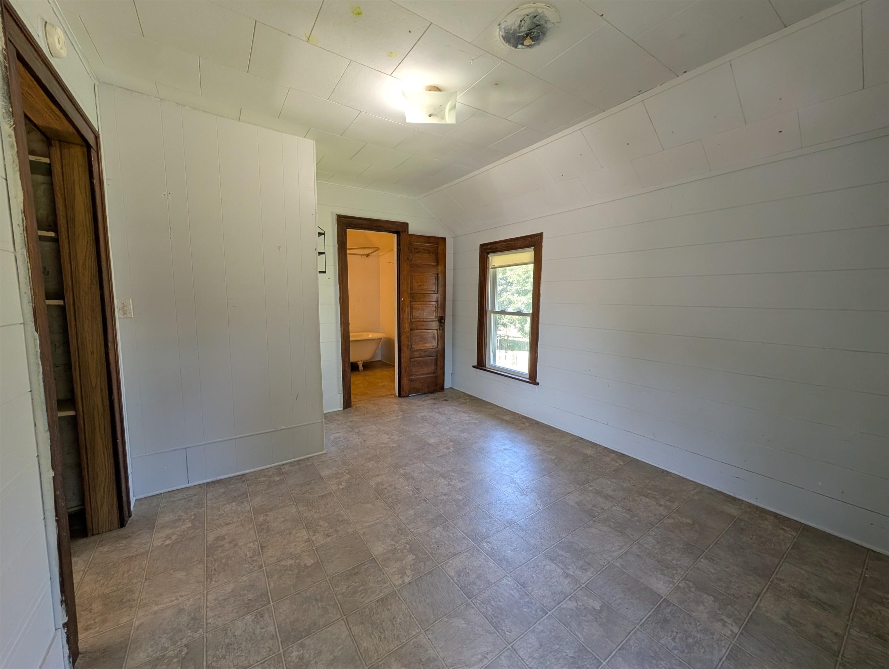 615 Division Street Reedsburg, WI 53959 - Photo 20 of 23 Gallery Image 20