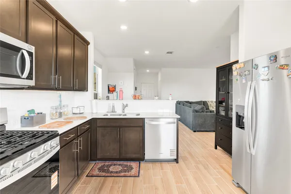 $2,100 | 308 Singing Dove Way, Liberty Hill, TX 78642
