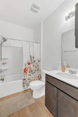 $2,100 | 308 Singing Dove Way, Liberty Hill, TX 78642