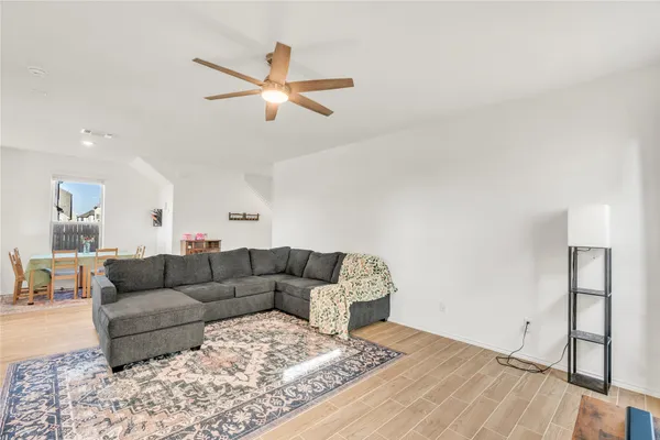 $2,100 | 308 Singing Dove Way, Liberty Hill, TX 78642