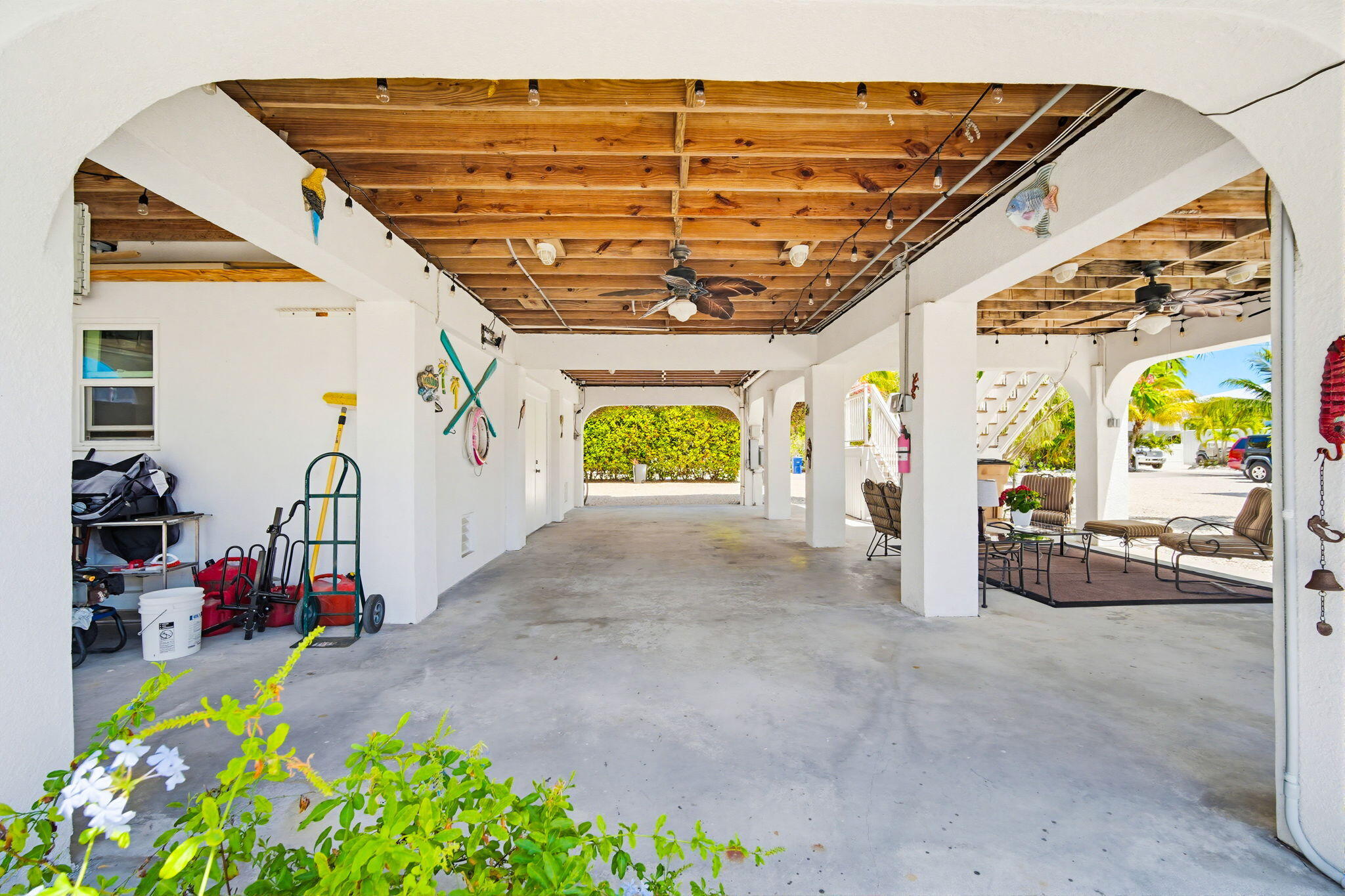 612 Blackbeard Road Summerland Key, FL 33042 - Photo 48 of 68 a view of entryway with a garage