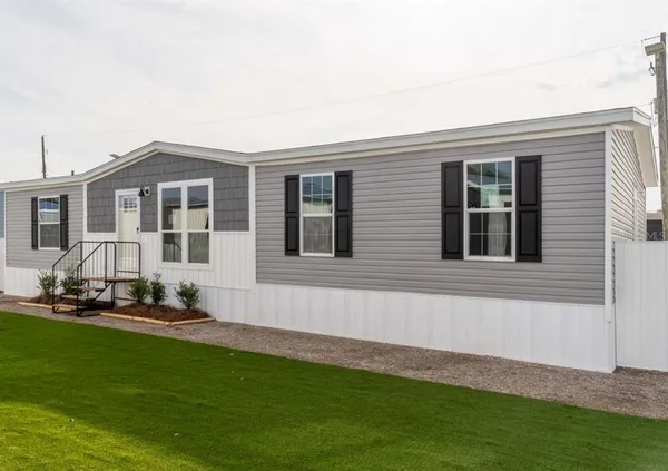 $259,900 | 19520 260th Street, Okeechobee, FL 34972