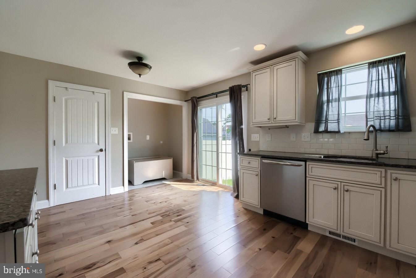 431 Buttonwood Street Delanco, NJ 08075 - Photo 12 of 28 Gallery Image 12