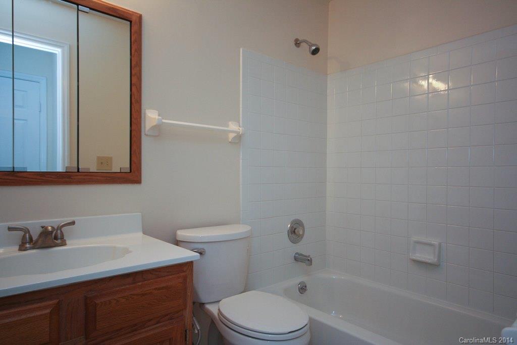19819 Henderson Road, Unit K Cornelius, NC 28031 - Photo 11 of 20 Gallery Image 11