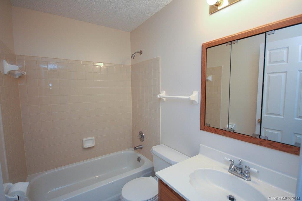 19819 Henderson Road, Unit K Cornelius, NC 28031 - Photo 13 of 20 Gallery Image 13