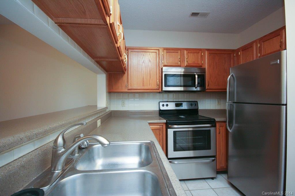 19819 Henderson Road, Unit K Cornelius, NC 28031 - Photo 8 of 20 Gallery Image 8