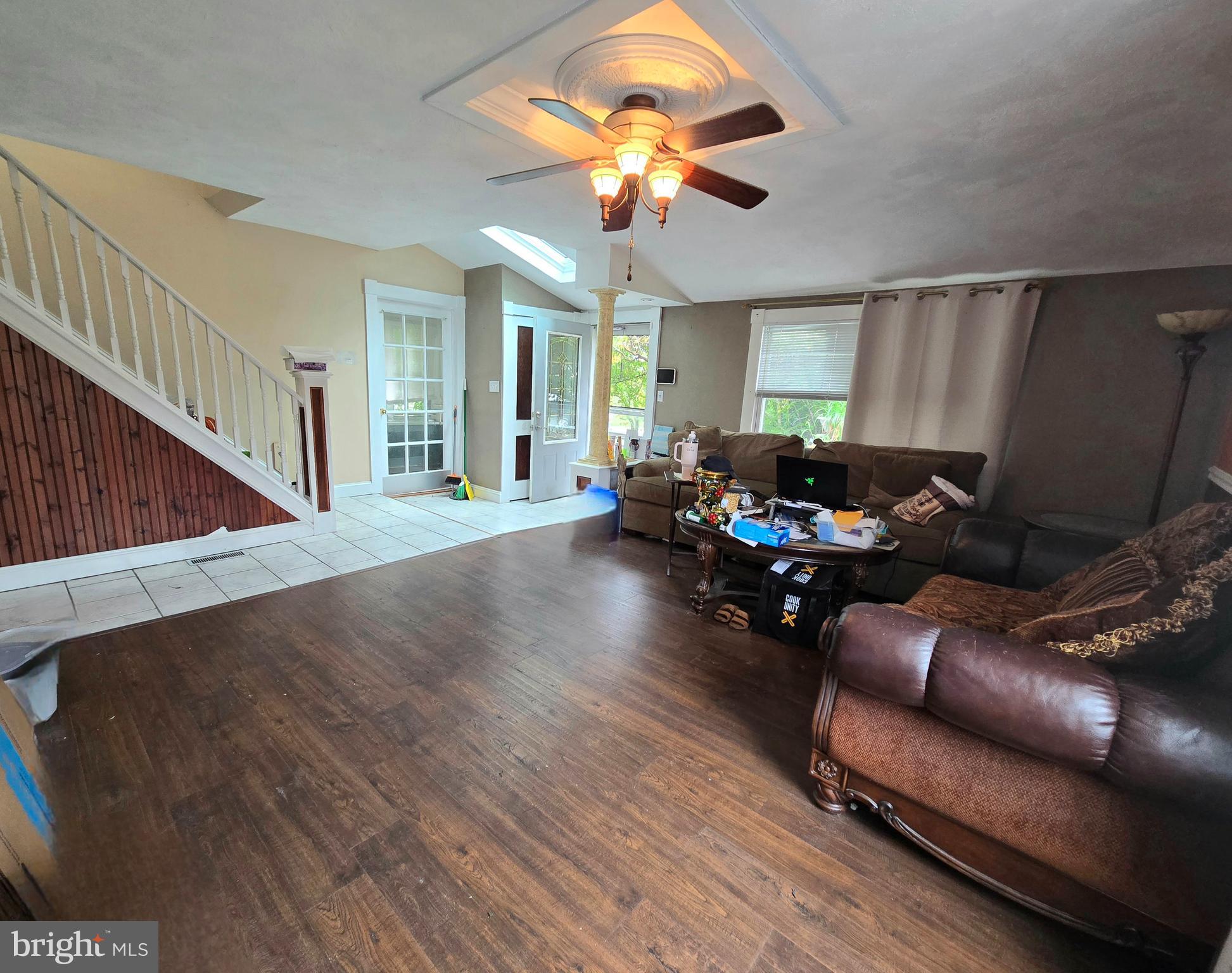 8453 Garden Road Pasadena, MD 21122 - Photo 2 of 58 18x18 living room