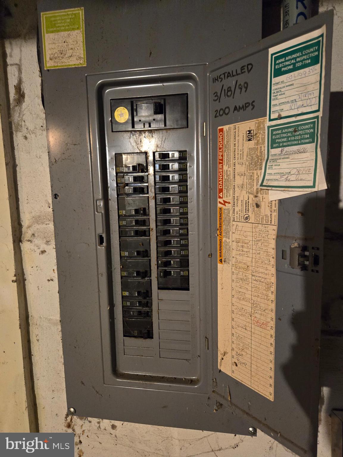 8453 Garden Road Pasadena, MD 21122 - Photo 26 of 58 200 AMP electrical