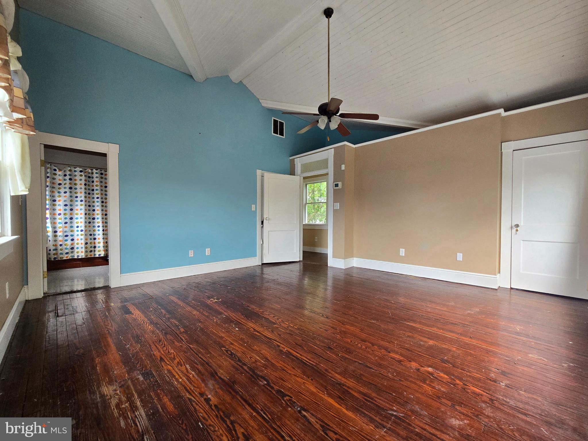 8453 Garden Road Pasadena, MD 21122 - Photo 4 of 58 upper level 15x16 bedroom with access to full bath
