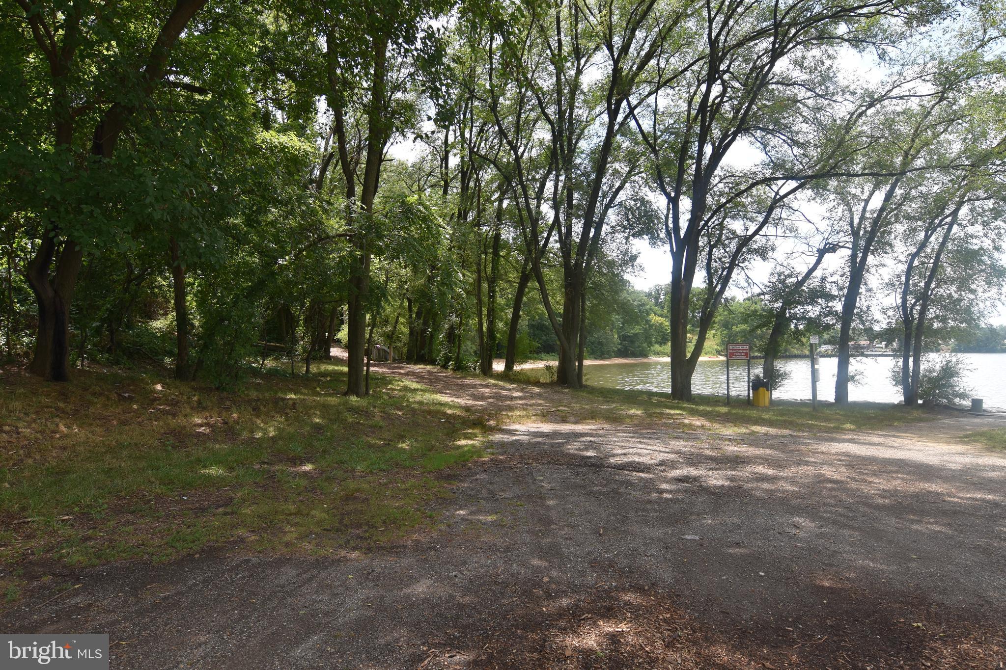 8453 Garden Road Pasadena, MD 21122 - Photo 42 of 58 community area
