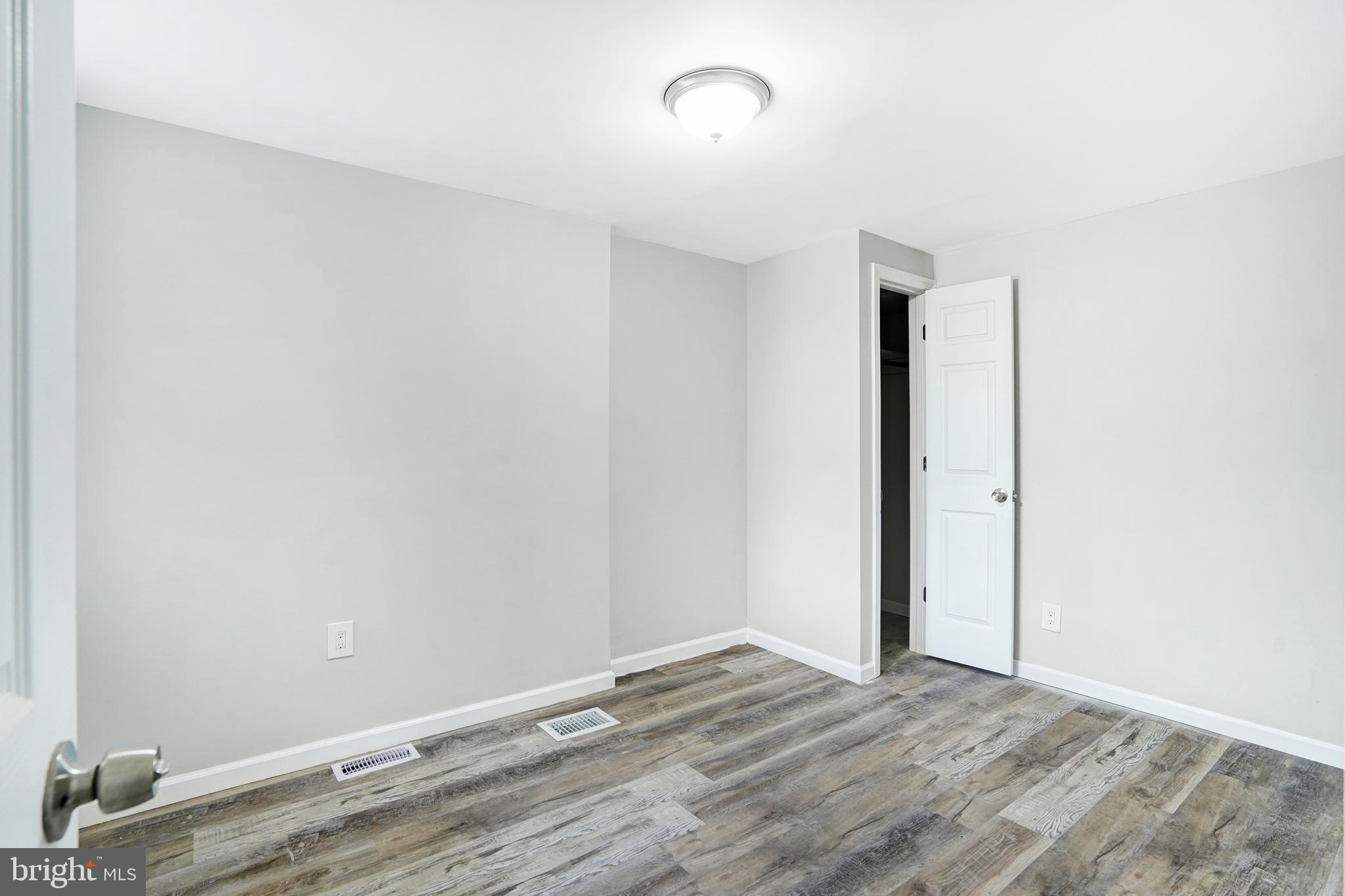 565 Line Street Camden, NJ 08103 - Photo 18 of 31