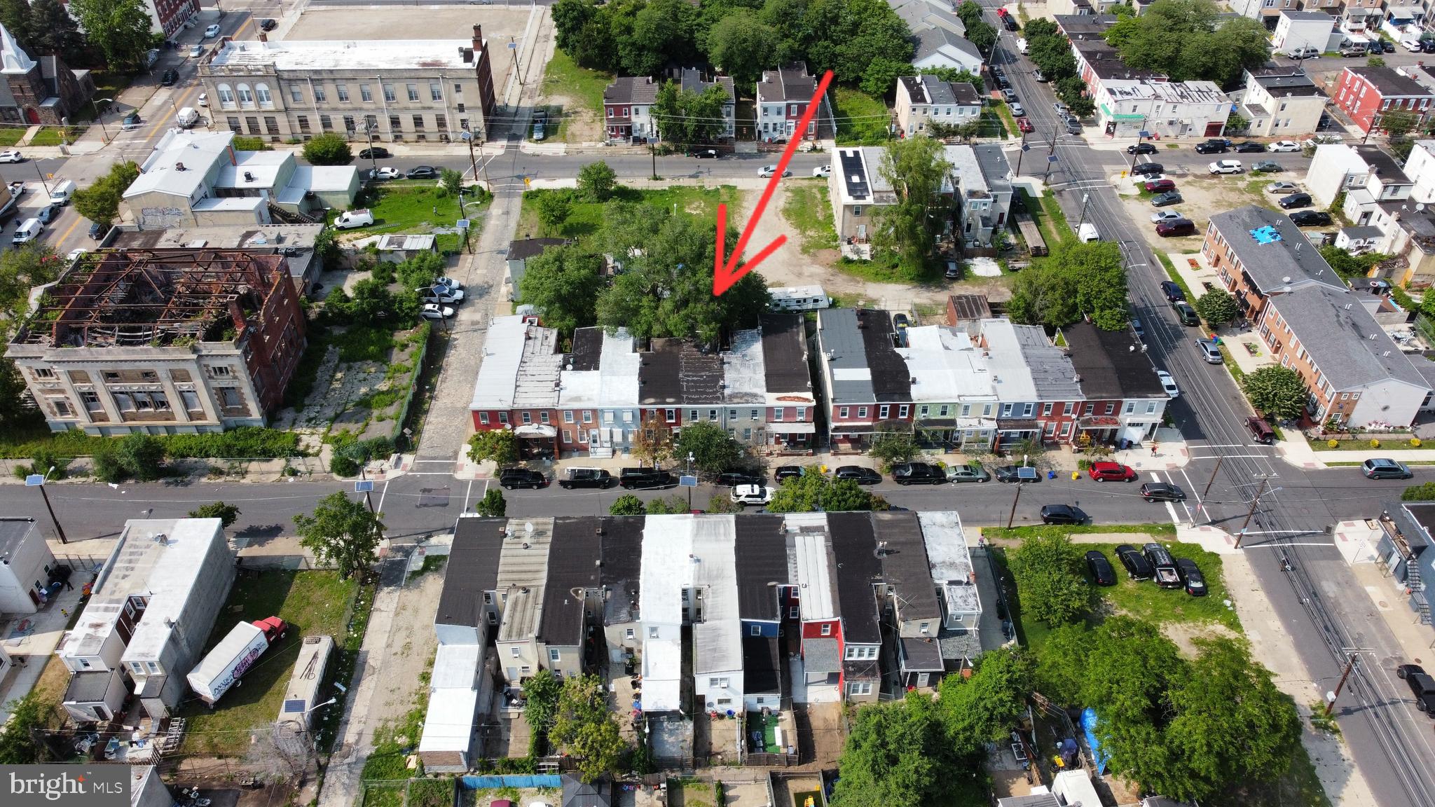 565 Line Street Camden, NJ 08103 - Photo 4 of 31 a view of multi story residential apartment building