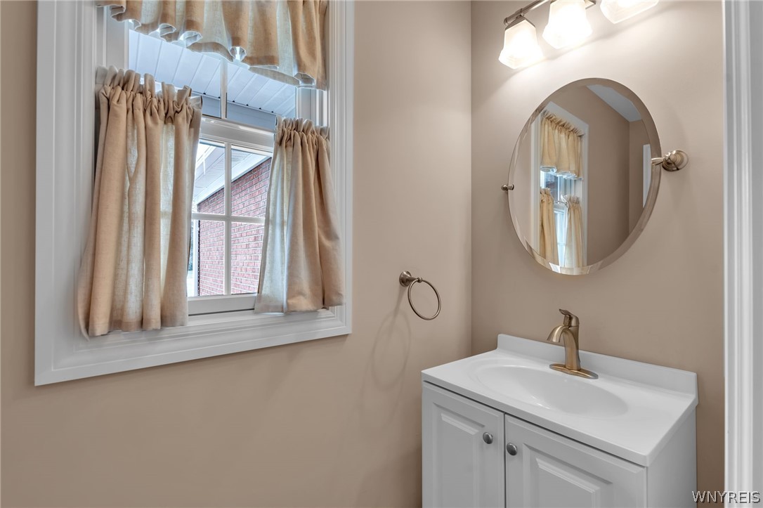 8300 Stahley Road Clarence, NY 14051 - Photo 35 of 50