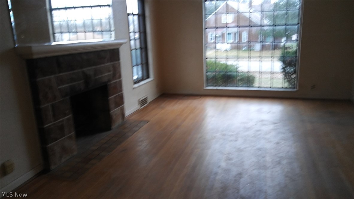 5258 Camden Road Maple Heights, OH 44137 - Photo 2 of 7 Gallery Image 2