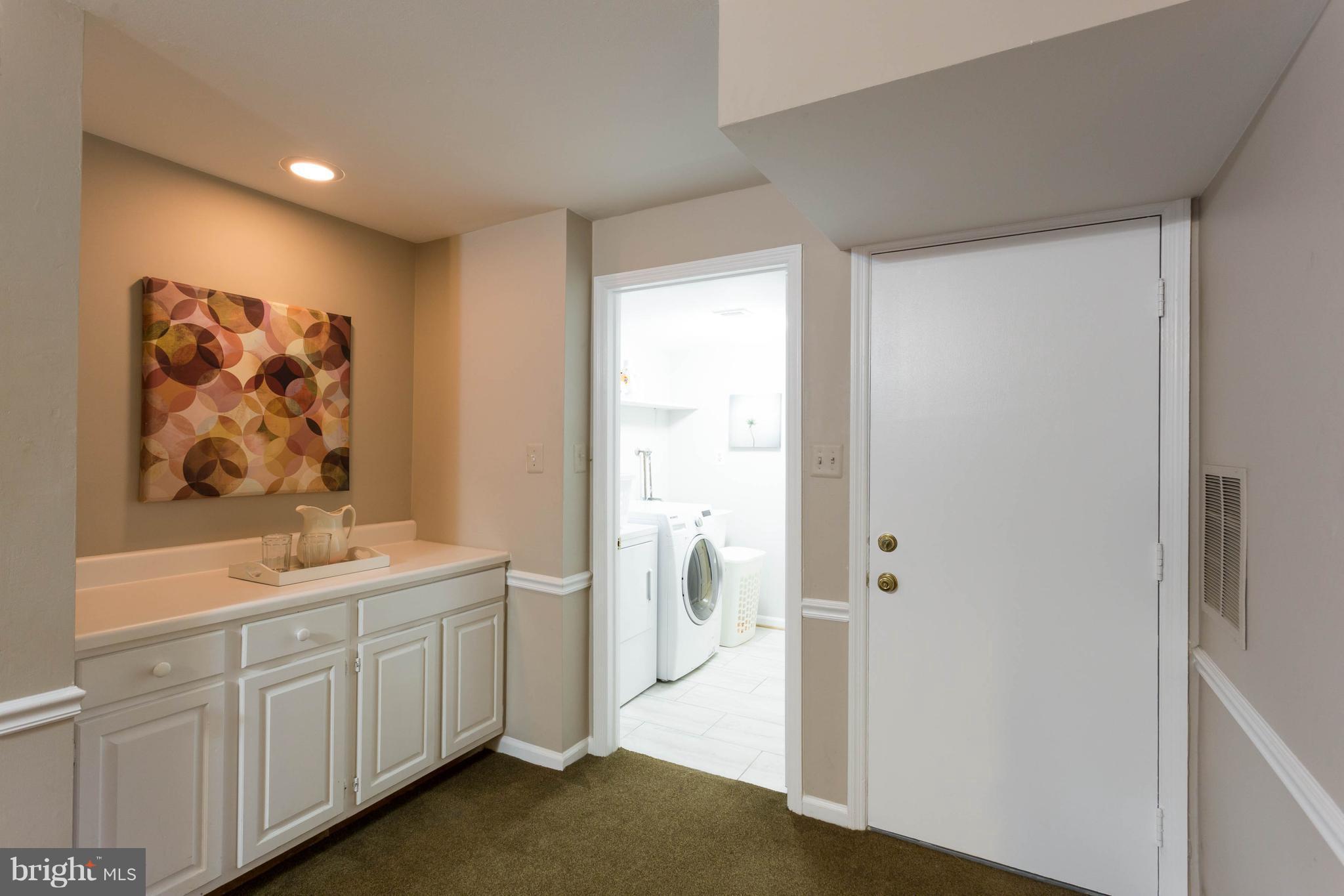 10133 Red Spruce Road Fairfax, VA 22032 - Photo 16 of 25 Interior (General)