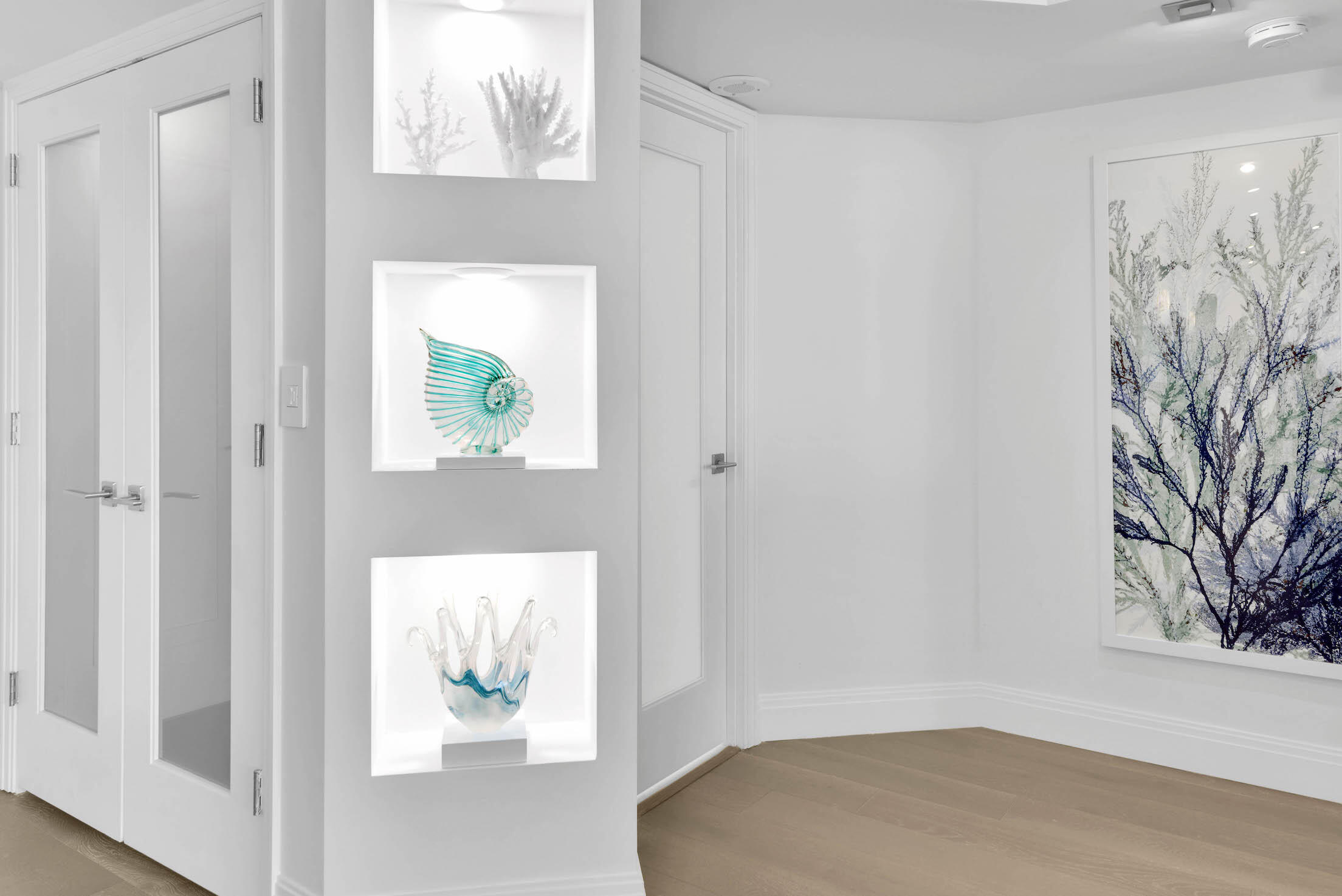 550 South Ocean Boulevard, Unit 704 Boca Raton, FL 33432 - Photo 16 of 66 Entrance Niche