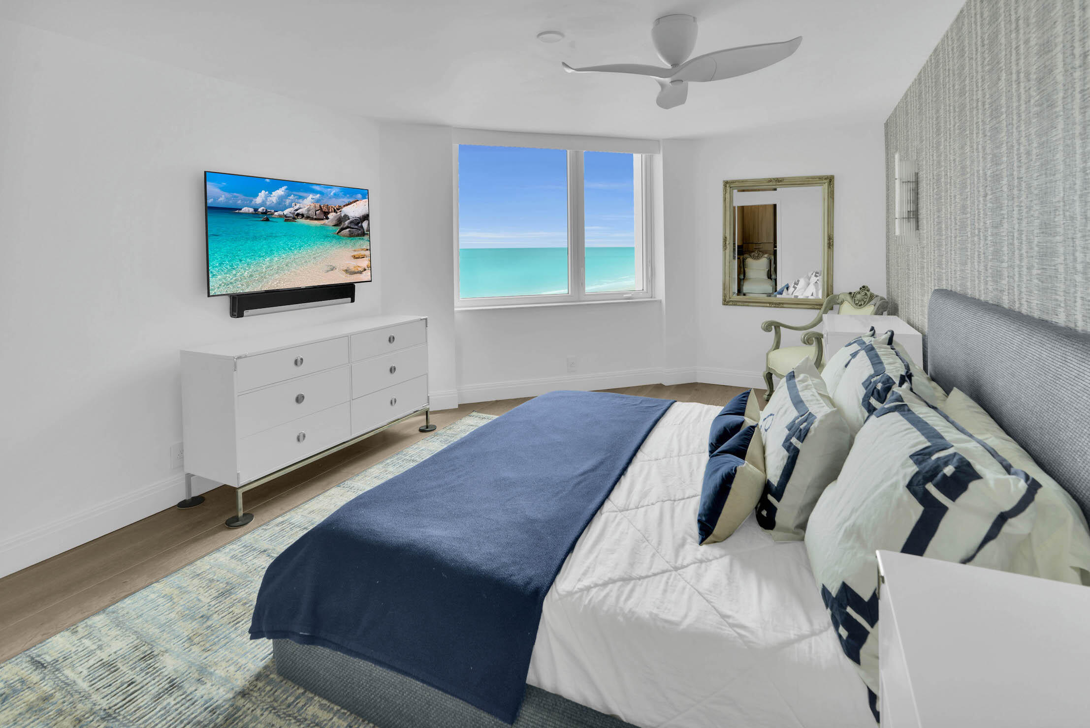 550 South Ocean Boulevard, Unit 704 Boca Raton, FL 33432 - Photo 20 of 66 Master bedroom