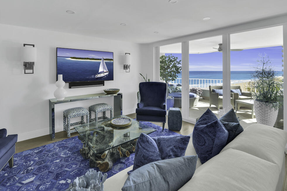 550 South Ocean Boulevard, Unit 704 Boca Raton, FL 33432 - Photo 2 of 66 Living room