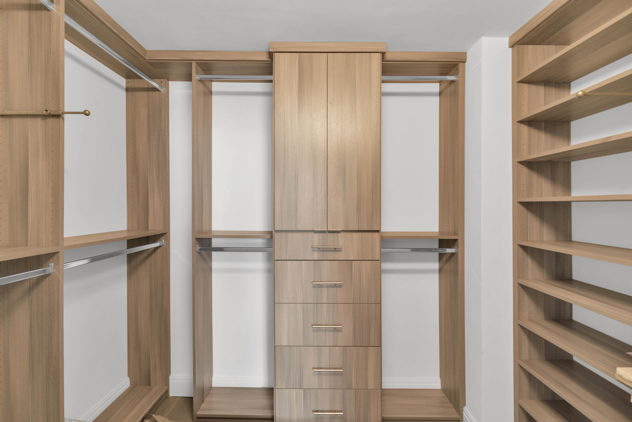 550 South Ocean Boulevard, Unit 704 Boca Raton, FL 33432 - Photo 24 of 66 Master closet