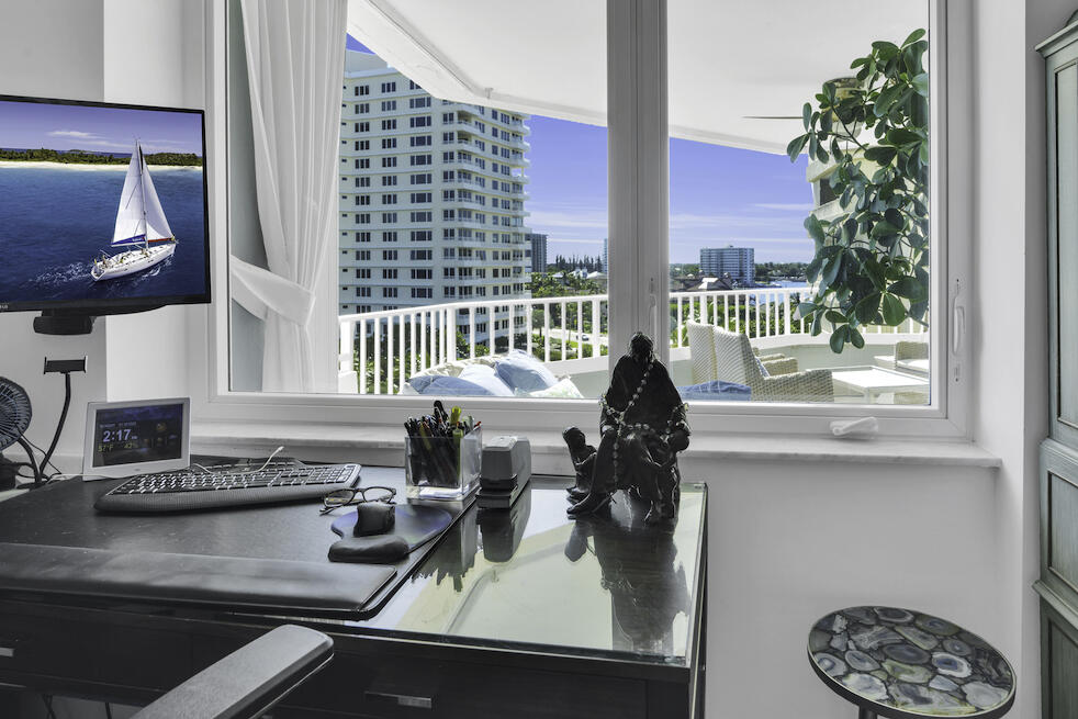 550 South Ocean Boulevard, Unit 704 Boca Raton, FL 33432 - Photo 25 of 66 Guest bedroom view
