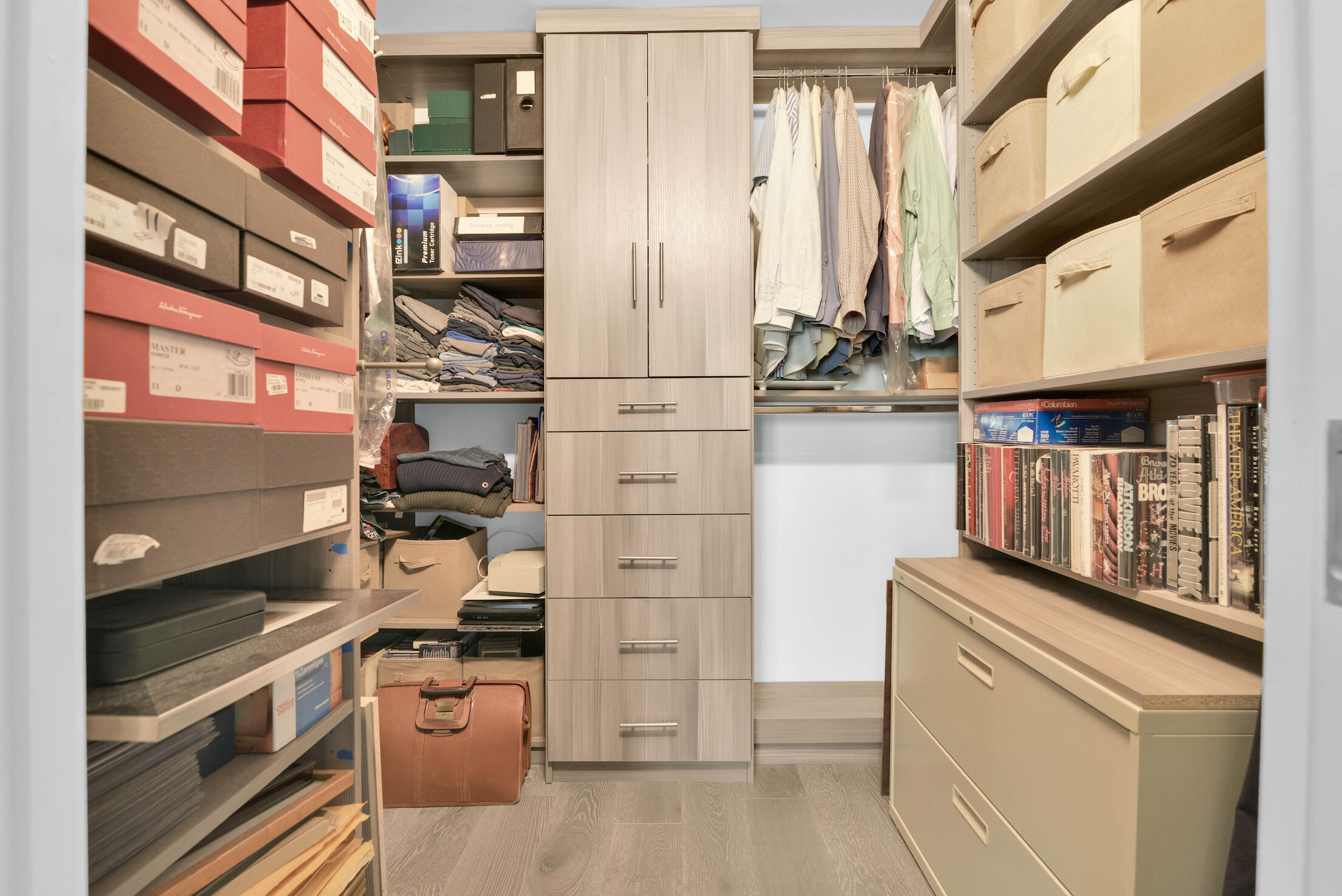 550 South Ocean Boulevard, Unit 704 Boca Raton, FL 33432 - Photo 26 of 66 Guest closet