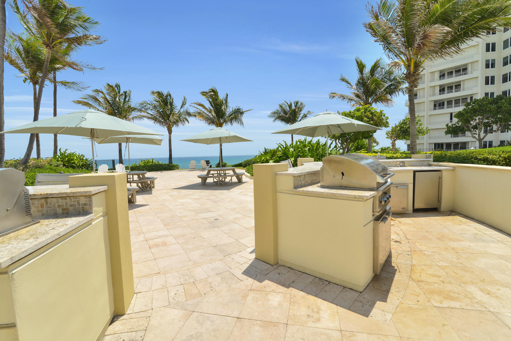 550 South Ocean Boulevard, Unit 704 Boca Raton, FL 33432 - Photo 43 of 66 Barbecues
